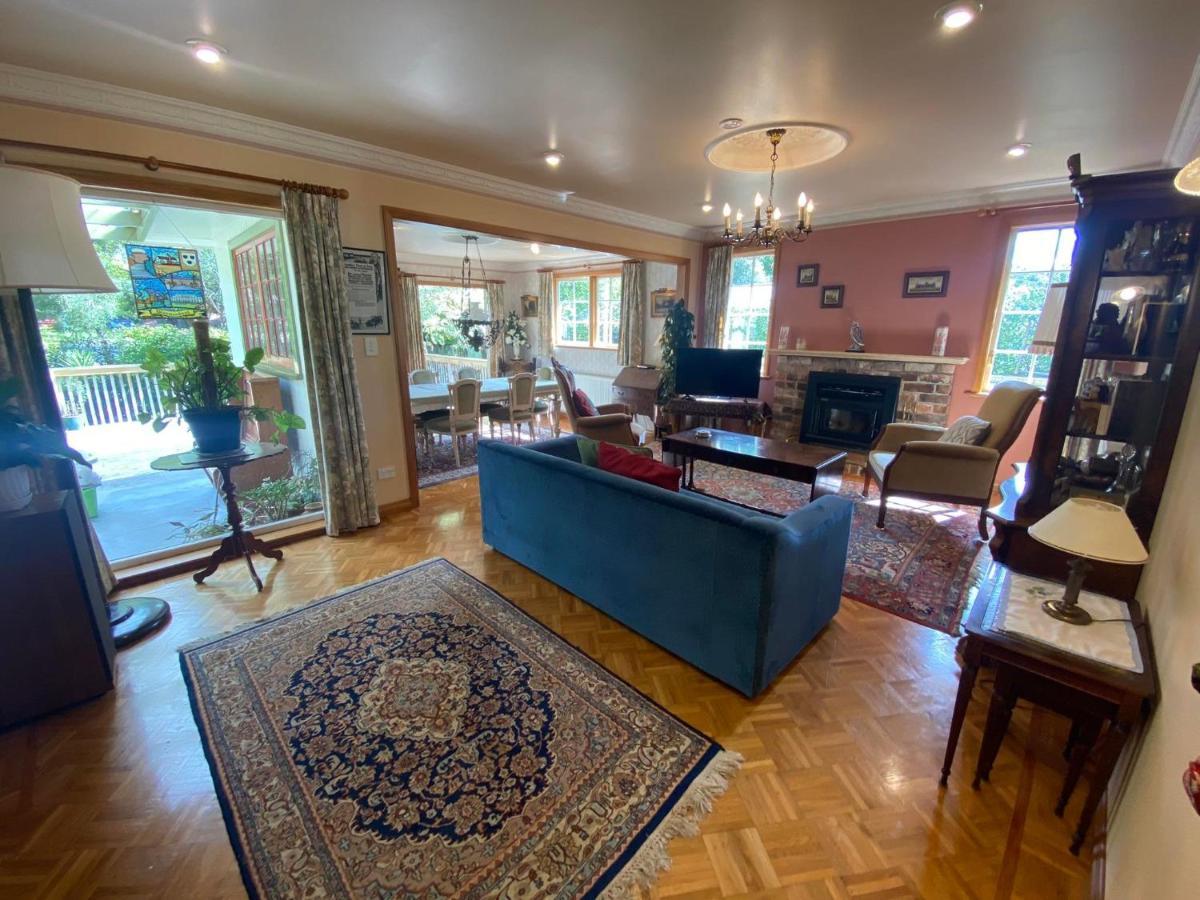 Twin Totara Cottage Upper Hutt Esterno foto